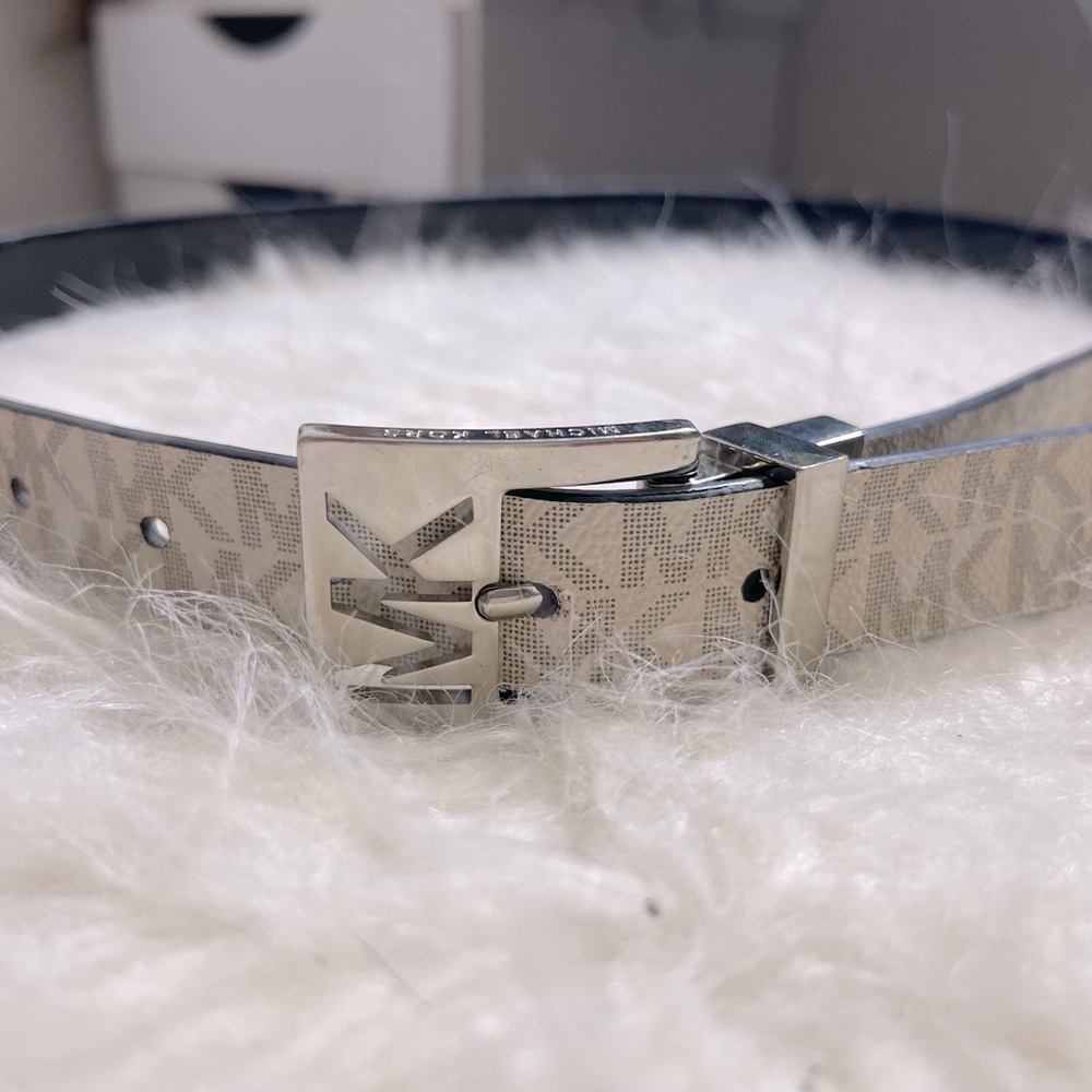Michael kors reversible belt